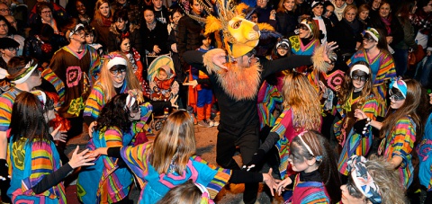 Las comparsas mantienen sus diferencias intactas